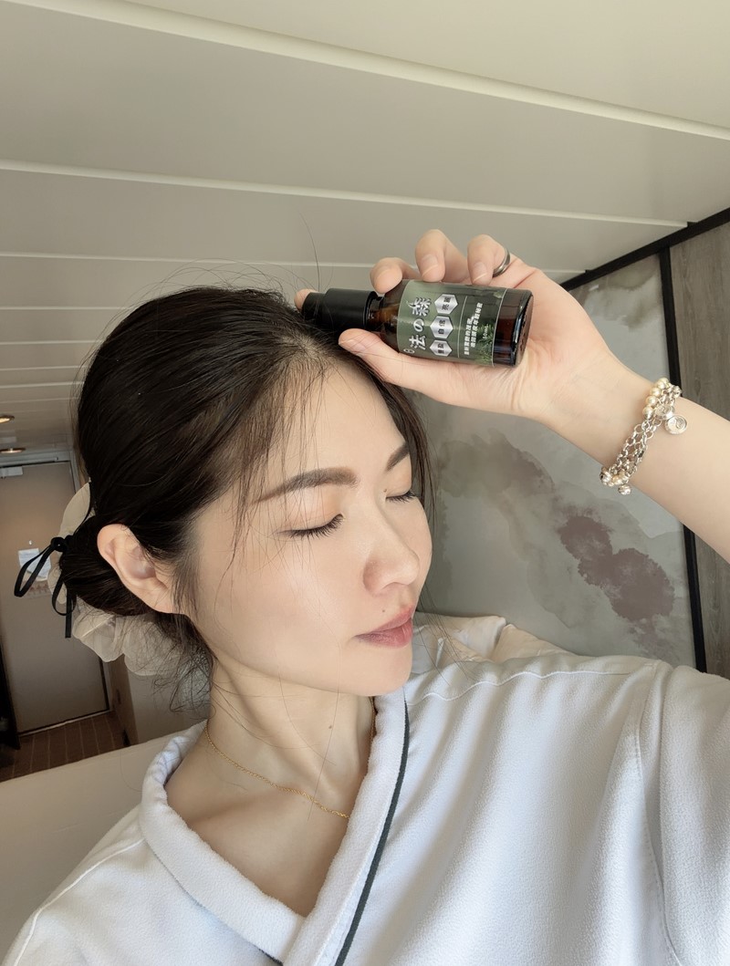女人知己網紅大隊,口碑行銷,部落客行銷,雍大生技 神秘法的森 內外調理雙管齊下,頭皮保養,頭皮保養液,養髮液,頭皮保養產品,養髮液推薦,掉髮要吃什麼？,右旋糖酐,知母根萃取物,甘油,紅三葉草花萃取物,扁柏精油,落髮原因,掉髮要擦什麼